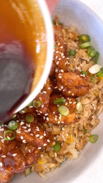 Cooking Videos 👨‍🍳 on Instagram: "Follow for more! Rate this recipe /10 👇 Follow @cookscue Follow @cookscue By @simple.home.edit" Sesame Chicken And Fried Rice, Sticky Sesame Chicken, Chicken Chicken Recipes, Chicken With Rice, Home Edit, Sesame Chicken, Food Recepie, Simple Home, Satisfying Food