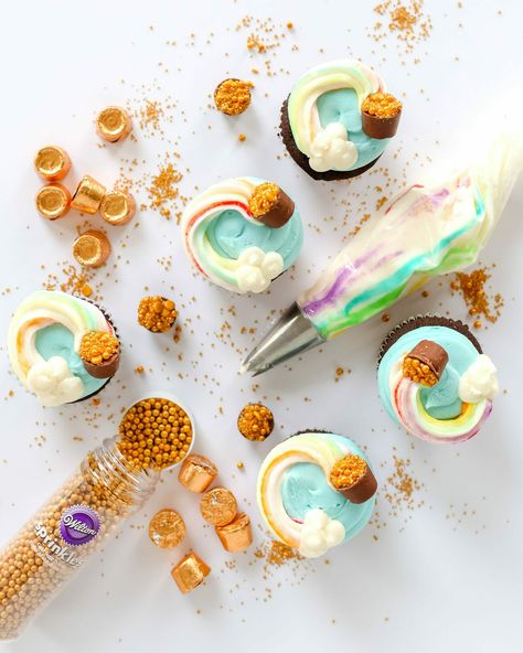 Draw A Rainbow, St Patrick's Day Desserts, Rainbow Icing, St Patrick's Day Treats, Cake Mix Cupcakes, Jenny Cookies, Devils Food Cake Mix Recipe, Blue Icing, Gold Sprinkles