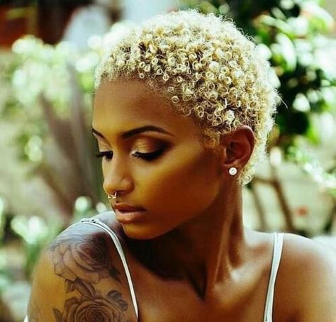 For more pins @¥ourMajesty Blonde Twa, Twa Styles, Teeny Weeny Afro, Twa Hairstyles, Natural Hair Cuts, Short Afro, Big Chop, Platinum Blonde Hair, Short Blonde