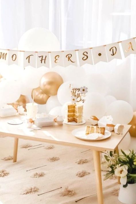 Mother's Day Party, Appetizer Party, Mothers Day Balloons, Day Party Ideas, Dessert Table Backdrop, Dessert Table Decor, Mothers Day Cake, Dessert Tables, Balloon Decor