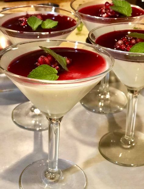 Vanilla Panna Cotta with Pomegranate Sauce – Bella Bistro Culinary Studio Cup Desserts, Coconut Panna Cotta, Vanilla Panna Cotta, Pomegranate Sauce, New Year's Desserts, Panna Cotta Recipe, Winter Desserts, Christmas Food Dinner, Holiday Dessert