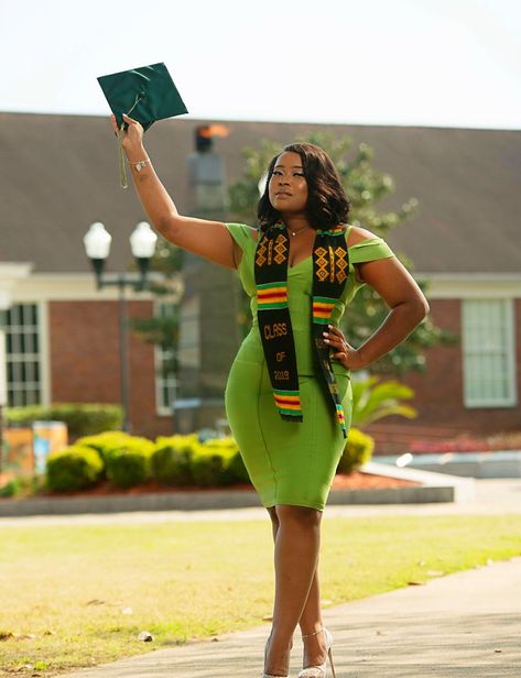 #hbcu #hbcugrad #aka #famu #famugrad #hbcubuzz #graduationpictures #graduation #famugrad #akagradpictures #greekgrad #blackgrad Accounting Graduation Cap, Hbcu Graduation Pictures, Graduation Motivation, Hbcu Graduation, Masters Graduation Pictures, Graduation Goals, Hbcu Grad, Hbcu Colleges, Graduation Outfit College