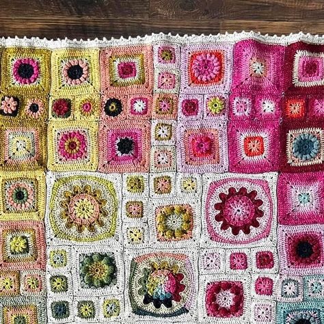 Sue Maton on Instagram: "This is Valerie’s amazing conclusion to my Homage to the Granny Square course! 💥 Creativity is all about acknowledging multiple reference points, joining the dots in different ways and allowing new constellations to take shape…….💖 Congratulations on a stunning piece of work Valerie! 🥳 #themercerie #crochet #crocheting #crochetersofinstagram #livecreatively #crochetaddict #crochetlove #crochetcourse #crochetblanket #crochetworkshop #crochetclass #instacrochet #textil Framed Granny Square, Crochet Classes, Learn To Crochet, Granny Square, Constellations, Crochet Blanket, Dots, Yarn, Square