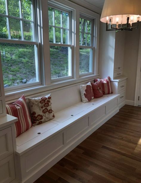 Bump Out Window, Coastal Sunroom, Foyer Window, Window Seating, Hall Entrada, Window Bench Seat, Window Seat Kitchen, Banquette Seating In Kitchen, Window Seat Design