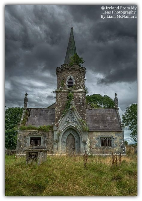 Haunted House Inspiration, Irish Architecture, Ireland Pictures, Dublin Ireland Travel, Church Aesthetic, Abandoned Churches, Ireland Photography, Beautiful Ruins, Abandoned Church