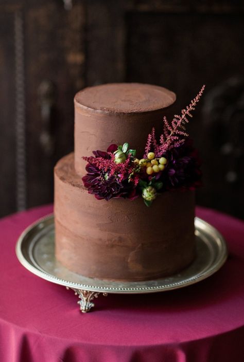 Botanical Cake, Bolo Vintage, Cake Story, Chocolate Ganache Cake, 80 Birthday Cake, Ganache Cake, Chocolate Wedding, Fresh Cake, Chocolate Wedding Cake