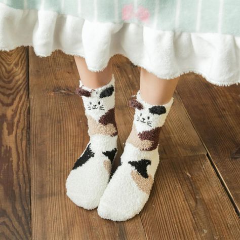 1 Pair Adults Socks Cartoon Cat Rabbit Alpaca Giraffe Chick Fuzzy Fluffy Thickened Stretchy Keep Socks Photography, Socks Aesthetic, Fleece Socks, Socks Funny, Fluffy Socks, Socks Cute, Fuzzy Slippers, Fuzzy Socks, Sock Animals