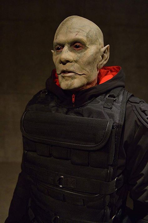 Stephen McHattie as Vaun in the TV show 'The Strain' The Strain Tv Show, Movie Crafts, Detective Series, World Of Darkness, Boeing 777, Popular Movies, Tv Episodes, Urban Fantasy, Picture Photo