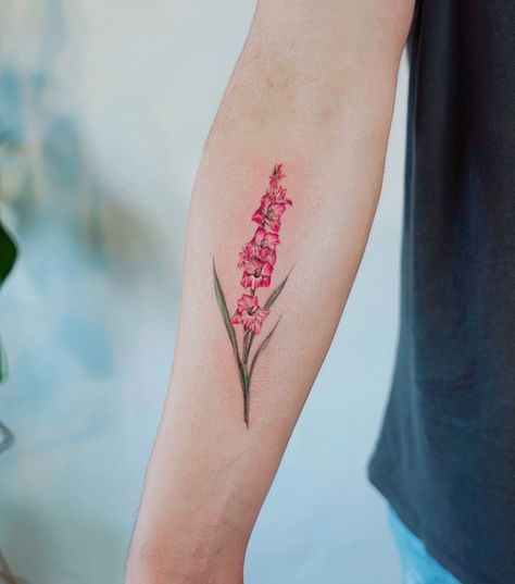 Lily L (@ink.tonight_doartink) • Instagram photos and videos Pink Gladiolus, Gladiolus Tattoo, 2023 Pink, Inked Men, Color Tattoo, Arm Tattoo, Flower Tattoo, Pink Flowers, Art Tattoo