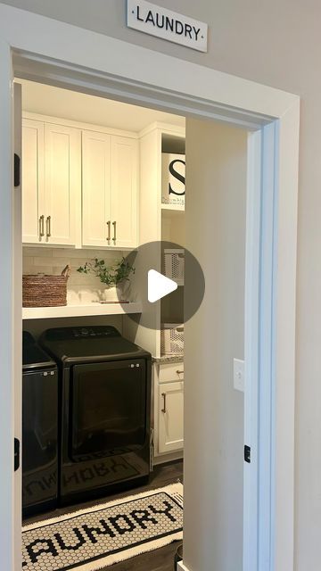 Taya Schnell on Instagram: "This laundry room makeover is complete and I can finally announce that I do not hate doing laundry at the moment." Laundry Room In Master Closet, Combined Laundry And Bathroom, Laundry Layout, Wash Room, Doing Laundry, Laundry Room Makeover, January 29, Room Makeover, Laundry Room