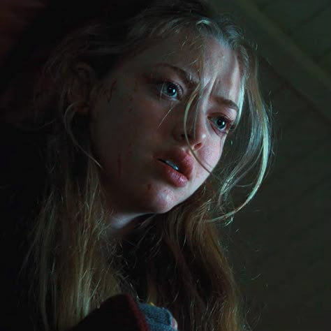 Amanda Seyfried - Needy Amanda Seyfried Movies, Monster Squad, Jennifer's Body, Teen Actresses, Body Outfit, Amanda Seyfried, Tv Girls, Classic Horror, Attractive People