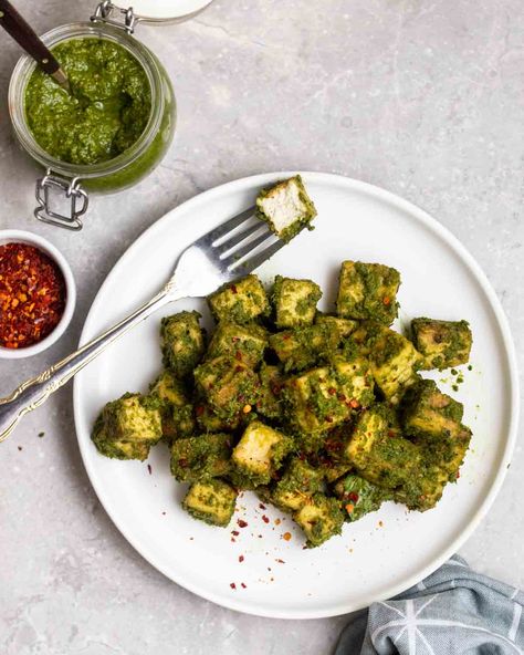 Featuring crispy baked tofu coated in pesto, this tofu pesto will be a hit! A versatile side dish or snack that is easy to make and only requires a handful of ingredients. Pesto Tofu, Crispy Baked Tofu, Tofu Pasta, Quick Protein, Tofu Recipes Vegan, How To Press Tofu, Vegan Asian, Vegan Pesto, Vegan Beans