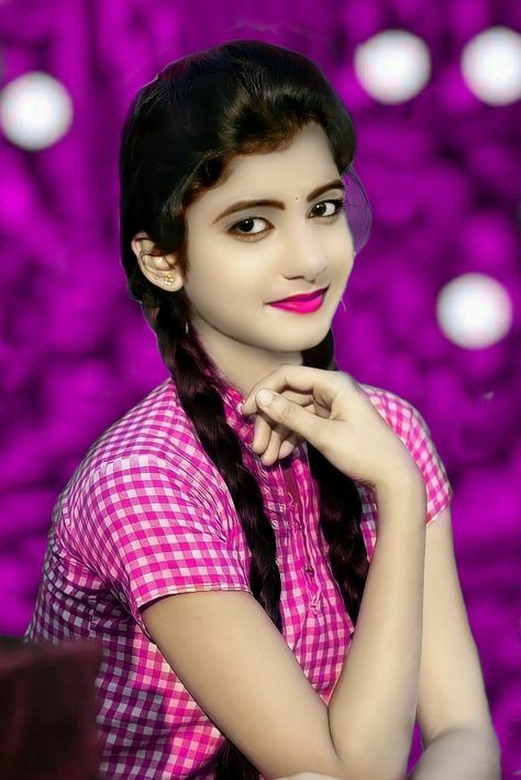 Ladki Ka Background, Ladki Ka Photo, Wedding Album Cover, Expressions Photography, Gossip Girl Outfits, Free Lightroom Presets Portraits, New Photo Style, Gals Photos, Dj Images