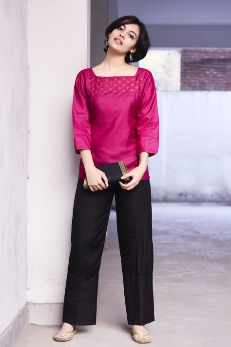 pretty in pink #silk #short #kurta and #black #cotton #pants Silk Short Kurti Designs, Short Kurti Designs, Tf2 Medic, Indian Dress Up, Design Kurta, Medical Fashion, Doctor Costume, Short Kurta, Short Kurti