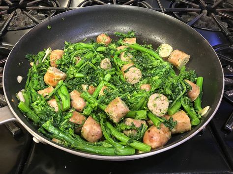 Broccoli Rob And Sausage Recipe, Broccoli Rabe Recipes Sausage, Broccoli Rabe And Sausage Pasta, Broccoli Rabe Recipes, Sausage And Broccoli Rabe, Broccoli Rabe And Sausage, Sausage Slow Cooker, Broccoli Rabe Recipe, Sausage And Broccoli