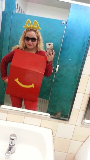 Lankybox Costume, Dairy Queen Halloween Costume, Fed Ex Costume, Original Halloween Costume Ideas, Unexpected Halloween Costumes, Object Halloween Costumes, Inanimate Object Costume, Mcdonald’s Costume, Happy Meal Costume