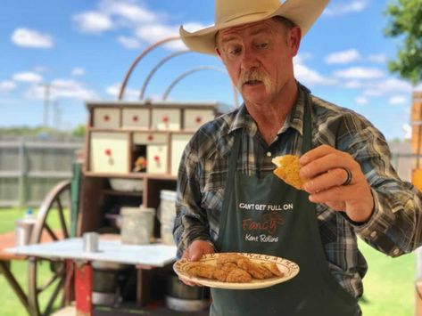 Crispy Fried Catfish - Kent Rollins Kent Rollins Recipes, Crispy Fried Catfish, Kent Rollins, Smoked Chuck Roast, Cast Iron Skillet Cooking, Fried Catfish, Ranch Recipe, Dutch Oven Cooking, Cast Iron Recipes