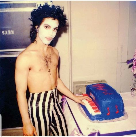 Lori Petty, Jesse Johnson, Princes Fashion, Prince Photography, Prince Gifs, Prince And The Revolution, Prince Musician, Prince Images, Prince Tribute