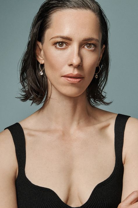 Vicky Cristina Barcelona, Rebecca Hall, Tessa Thompson, British American, Uk Photos, Beauty Shots, Favorite Hairstyles, Hot Shots, British Actors