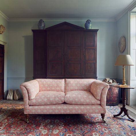 A magnificent George II Library Cabinet overlooks our reproduction Wynn sofa. This Howard and Sons style sofa is upholstered in the… | Instagram Jamb London, Howard Sofa, Library Cabinet, Antique Sofa, Antique Fireplace, English Country House, Colour Schemes, Seater Sofa, Dog Bed