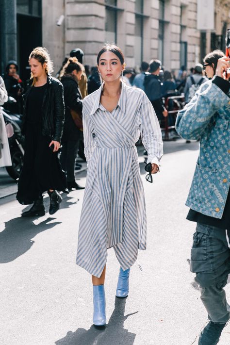 Paris SS18 Street Style IV | Collage Vintage Chemise Outfit, Cute Pastel Outfits, March Fashion, Elemental Blue, Street Vibes, Style Types, Wrap Shirt Dress, Pattern Maker, Pastel Outfit