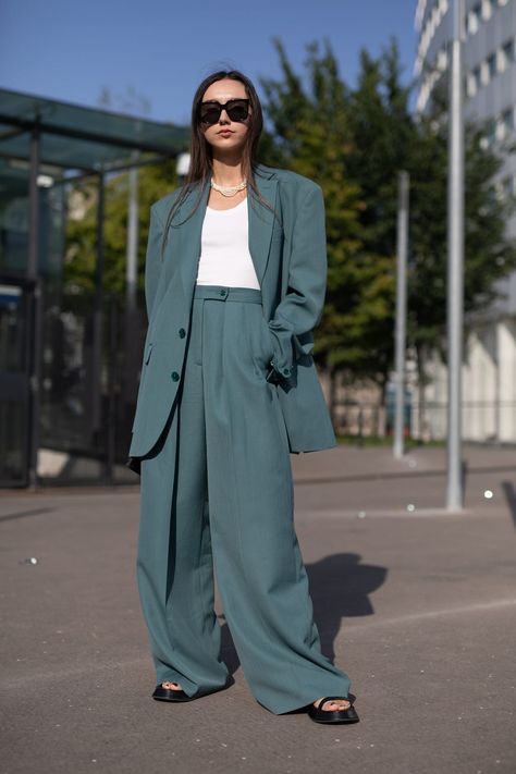 Paris Couture Week 2019 Best Street Style Paris Couture Week, Fancy Fits, Paris Haute Couture, Paris Couture, Outfit Vintage, Copenhagen Style, Copenhagen Fashion Week, Looks Street Style, Estilo Chic