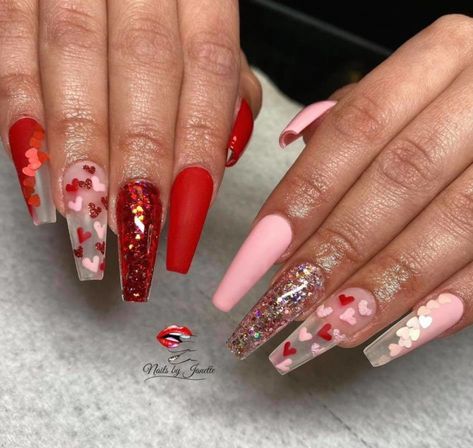 The Prettiest Valentine’s Day Nails to Recreate Simple Nails Design, Nails Valentine, Vday Nails, Tips Nails, Valentines Day Nails, Nails Valentines, Valentine Nail Art, February Nails, Nail Designs Valentines