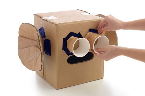 Cardboard Box Costume, Cardboard Robot, Box Robot, Make Box, Toddler Projects, Robot Craft, Future Watch, Recycled Robot, Cardboard Recycling