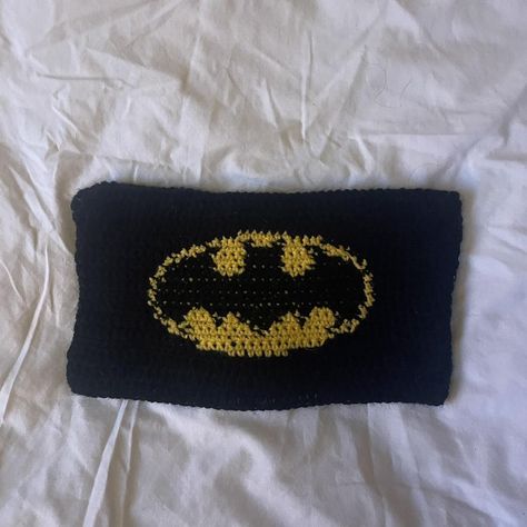 Batman Tapestry Crochet, Batman Hat Crochet, Batman Crochet Keychain, Batman Crochet Hat, Crochet Batman Symbol, Black Cat Crochet Hat, Crochet Batman, Batman Inspired, Crochet Bat