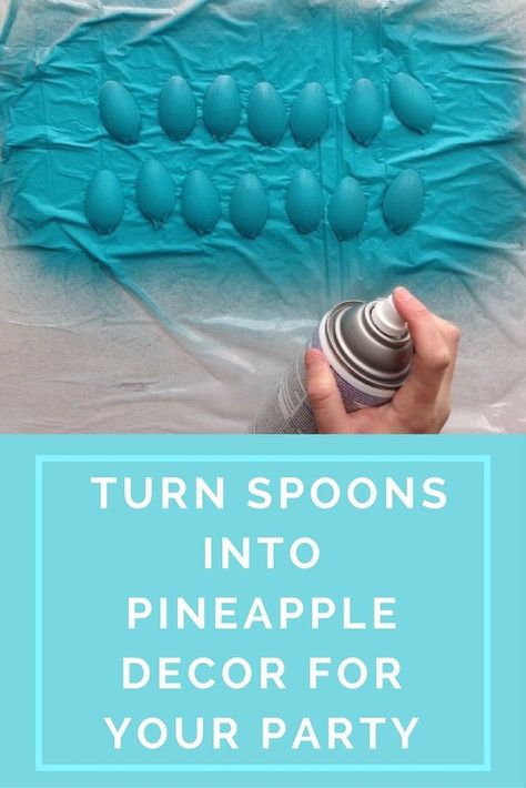 This is perfect for spring! Diy Pineapple Decor, Pineapple Decorations, Spoons Diy, Pineapple Crafts, Pineapple Table, Pineapple Lights, Hometalk Diy, Summertime Decor, Diy Pineapple