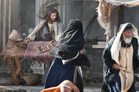 When Jesus purged the temple at Jerusalem - Deseret News Jesus Cleanses The Temple, Life Of Jesus Christ, Bible Video, Bible Images, Jesus Lives, Biblical Art, Holy Week, Treasure Box, Son Of God