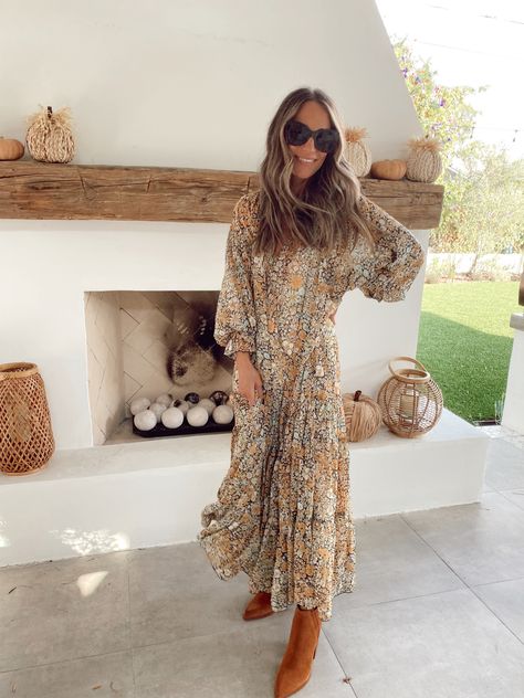 Maxi Dress With Boots, Winter Maxi Dress Outfit, Outfits For Thanksgiving, Feeling Groovy, Under The Skirt, Maxi Dress Outfit, Maxi Dresses Fall, Thanksgiving Outfit, Dress Code