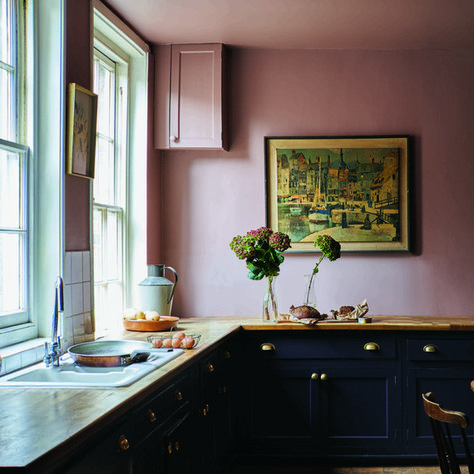 Kitchen Cupboards Paint, Pink Paint Colors, Trending Paint Colors, Dark Kitchen, Best Paint Colors, Dark Kitchen Cabinets, Yellow Kitchen, Pink Paint, Pink Kitchen