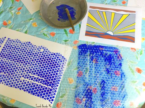 Pop Art Printmaking, Pop Art Projects For Kids, Pop Art School Projects, Pop Art Activities, Art Using Bubble Wrap, Pop Art Diy, Bubble Wrap Painting For Kids, Pop Art Projects, Bubble Wrap Process Art