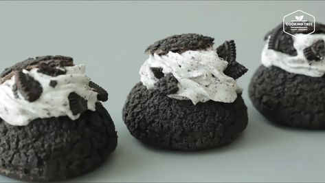 Oreo Cookie Choux (Cream puff) Cookies And Cream Puffs, Choux Pastry Packaging, Oreo Cream Puffs, Cream Puff Packaging Ideas, Cream Puff Packaging, Choux Packaging, Uk Desserts, Winter Holiday Desserts, Choux Cream Puff