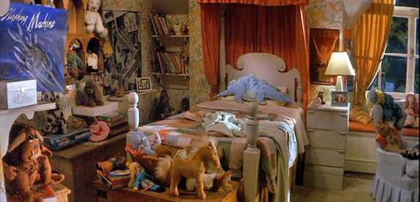 Sarah's bedroom Labyrinth Sarahs Room, Enchanted Bedroom, Sarah Labyrinth, Movie Bedroom, 90s Bedroom, Labyrinth Art, Labyrinth 1986, Labyrinth Movie, Guess The Movie