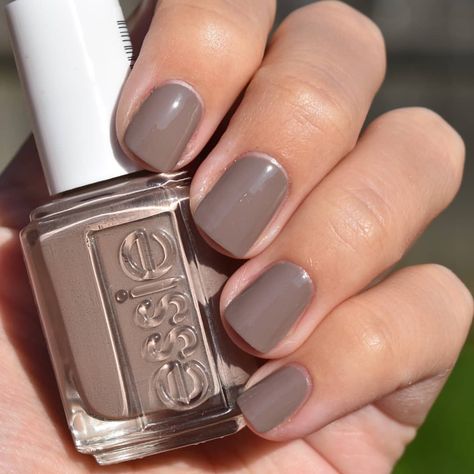 50 Hottest Fall Nail Colors & Design Inspirations of 2023 - Tikli Fall Colors For Nails, Colors For Nails, Color For Nails, Color Design Inspiration, Fall Manicure, Unique Fall, Elegant Fall, Colorful Nail Designs, Fall Nail Colors