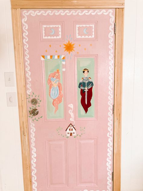 Kawaii Door Decorations, Pastel Door Colors, Painted Door Mural, Floral Painted Door, Hand Painted Doors, Cottagecore Mural, Painted Door Ideas, Painted Doors Interior Creative, Cottagecore Door