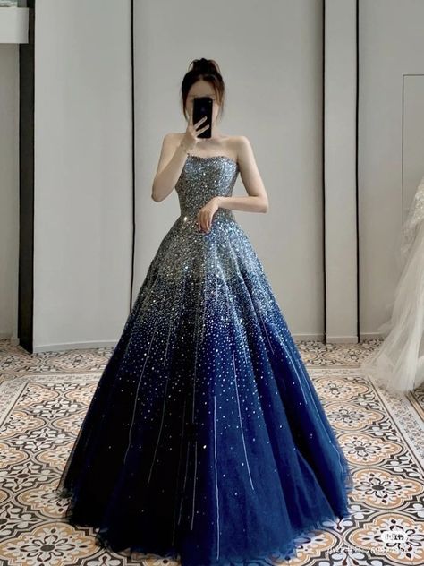 Korean Gowns Dresses, Royal Dresses Queens Fantasy, Kpop Concert Outfits, Dream Birthday Party, Korean Party Dress, Twinkle Dress, Glitter Gown, Dream Birthday, Princess Evening Dress