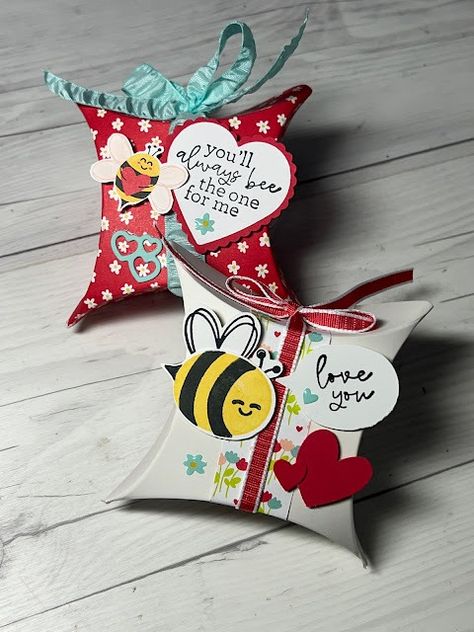 Stampin Up Square Pillow Boxes, Stampin Up Pillow Box Ideas, Su Square Pillow Boxes, Treat Box Ideas, Stampin Up Bee My Valentine Treat Holders, Stampin Up Love You Always Treat Boxes, Stampin Up Envelope Treat Boxes, Box Valentine, Tool Tips