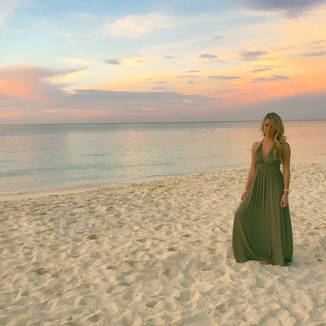 Green Dress Beach Photos, Maxi Dress Beach Photos, Green Dress Beach, Beach Jamaica, Olive Dress, Beach Maxi Dress, Flowy Maxi Dress, Dress Beach, Family Beach