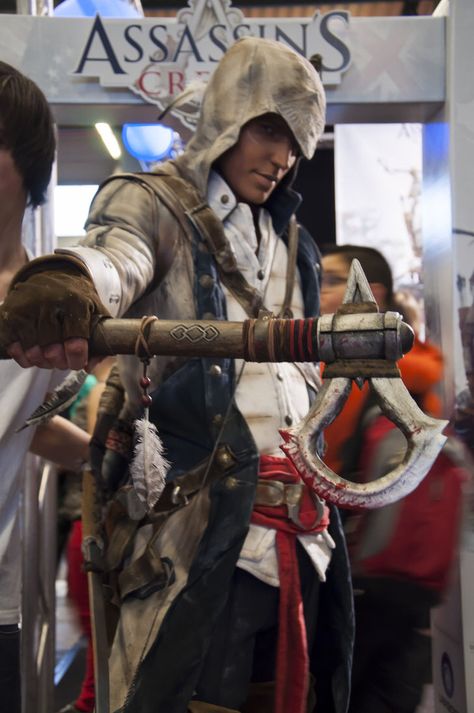 Connor Kenway Ratonhnhaké:ton cosplay Assassin's Creed Cosplay, The Dark Brotherhood, Assassins Creed Costume, Assassins Creed Cosplay, Assassins Creed 4, Assassins Creed Series, Connor Kenway, Assassins Creed 3, Creed 3