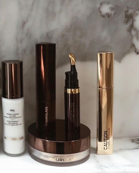 Hourglass Cosmetics Aesthetic, Hourglass Makeup Aesthetic, Hourglass Mascara, Hourglass Eyeshadow, Hourglass Aesthetic, Make Up Color, Eyeliner And Mascara, Cosmetics Aesthetic, Skincare Facts