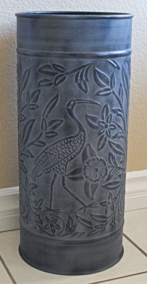 Umbrella Stand Bird Gray - Traditional - Coatracks And Umbrella Stands - by Excellent Accents Inc. Hat Rack Ideas, Umbrella Stand Design, Garden Umbrella, Home Storage Solutions, Umbrella Holder, Entry Way Design, Umbrella Stands, Boot Room, Hat Rack