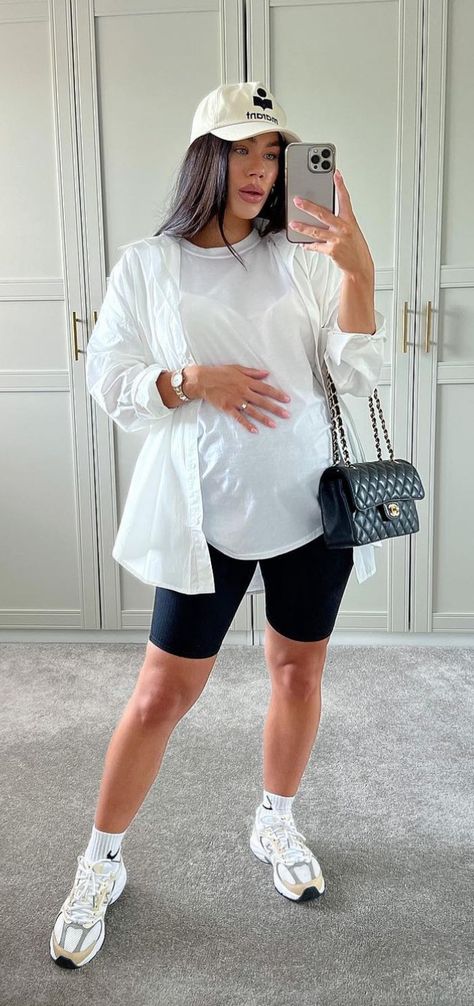 Maternity Outfits Leggings Summer, Pregnant Fashion Outfits, Flattering Pregnancy Outfits, Preggy Outfit Pregnancy Style, Pregnant Casual Outfits, Cool Pregnancy Outfits, Classy Pregnancy Outfits, Casual Pregnancy Outfits, Curvy Maternity Fashion