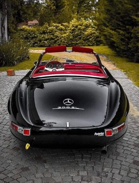 300sl Roadster, Mercedes Benz 300sl, Mercedes 300sl, Old Vintage Cars, Fast Sports Cars, Mercedes Sl, Mercedes Benz 300, Classic Mercedes, Mercedes Benz Classic