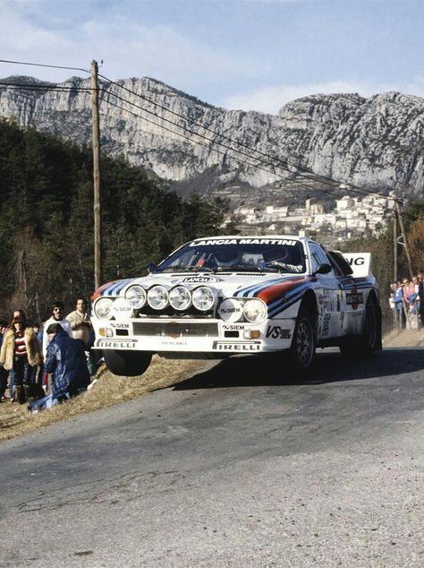 Getting some air... Markku Alén & Ilkka Kivimäki. @LanciaAuto 037, Rally Monte Carlo 1983. Retro Rally, Lancia Rally, Lancia 037, Monte Carlo Rally, Rally Raid, Upcoming Cars, Martini Racing, Course Automobile, Lancia Delta