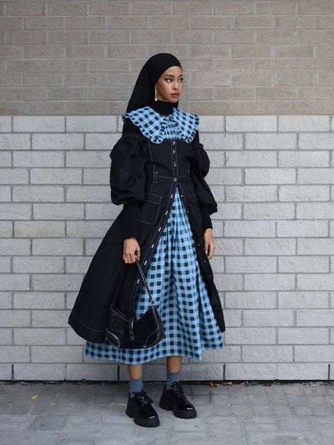 Autumnal Style, Jeans Casual Outfit, Ganni Dress, Jeans Casual, Hijabi Fashion, Modest Fashion Outfits, Fit Inspo, Classic Blue, Mode Outfits