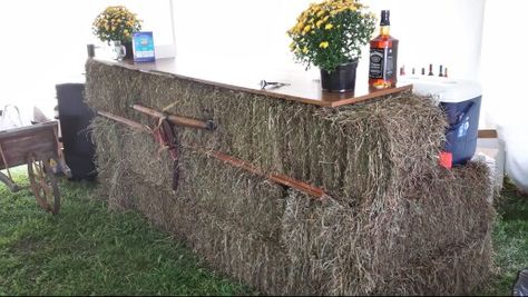 Hay Bale Bar Hay Bail, Fondant Cake Tutorial, Barn Dance, Straw Bale, Hay Bales, 25th Wedding Anniversary, Idea Board, Western Wedding, Bar Ideas