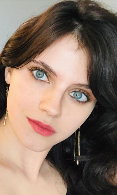 Kara Hayward Kara Hayward, Big Crush, Grunge Aesthetic, Green Eyes, Movie Stars, Aesthetic Pictures, Actresses, Hair Styles, Hair